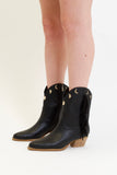 Dallas Moon Boots