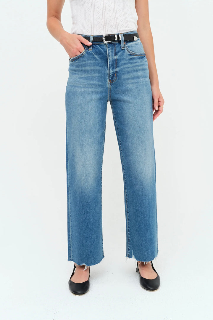 DAZE DENIM // Pleaser in Vibe Check