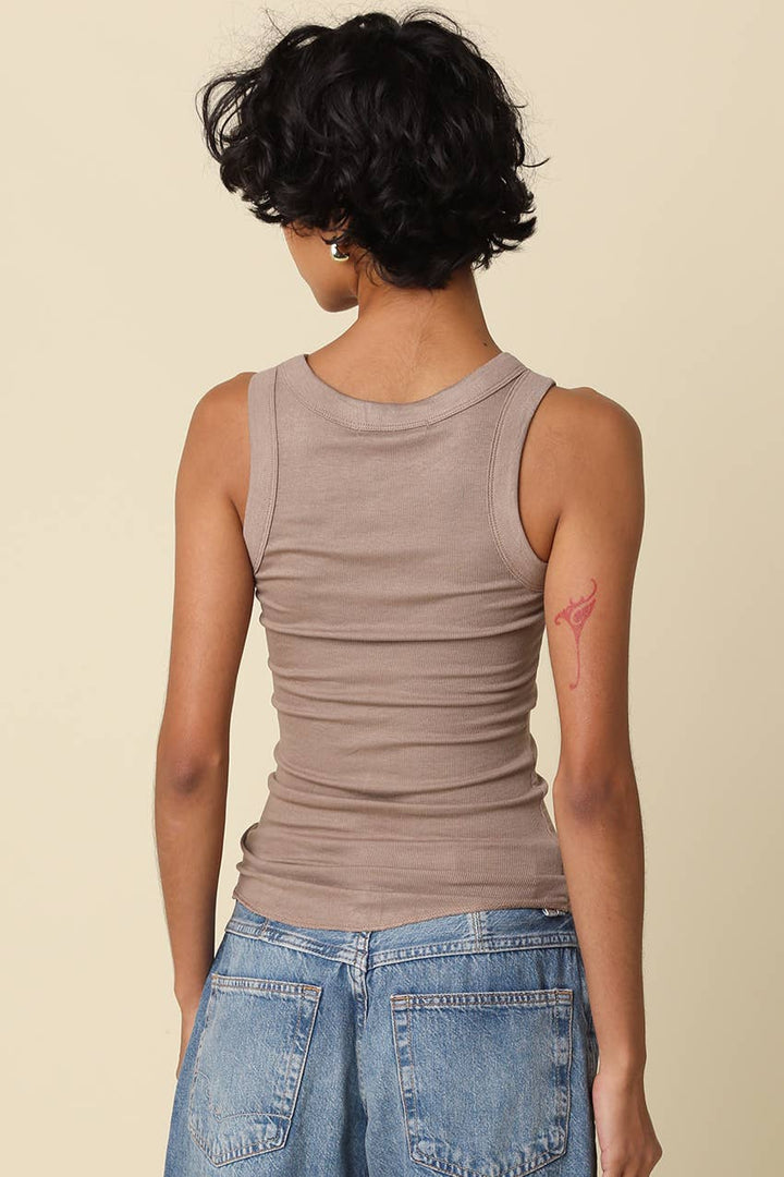 Basic Ribbed Tank // sand