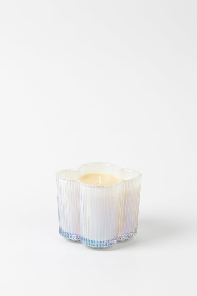 SWEET GRACE // White Flower Ribbed Candle