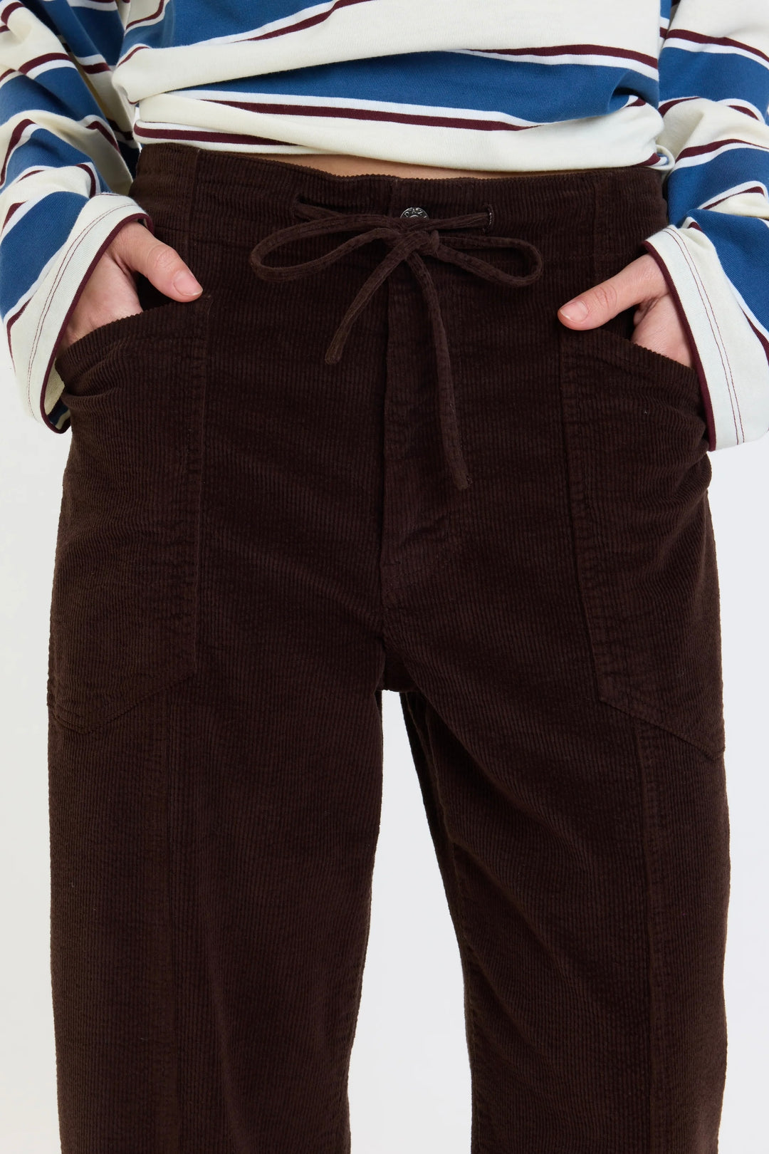 DAZE // Villa Drawstring Barrel Leg Pant in Chocolate