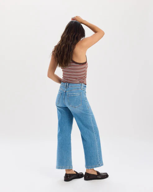 DAZE // Valley Girl in Fave