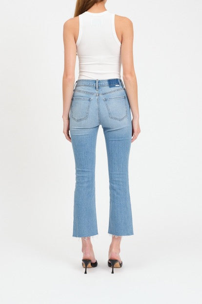 DAZE // Shy Girl in Marina Vintage