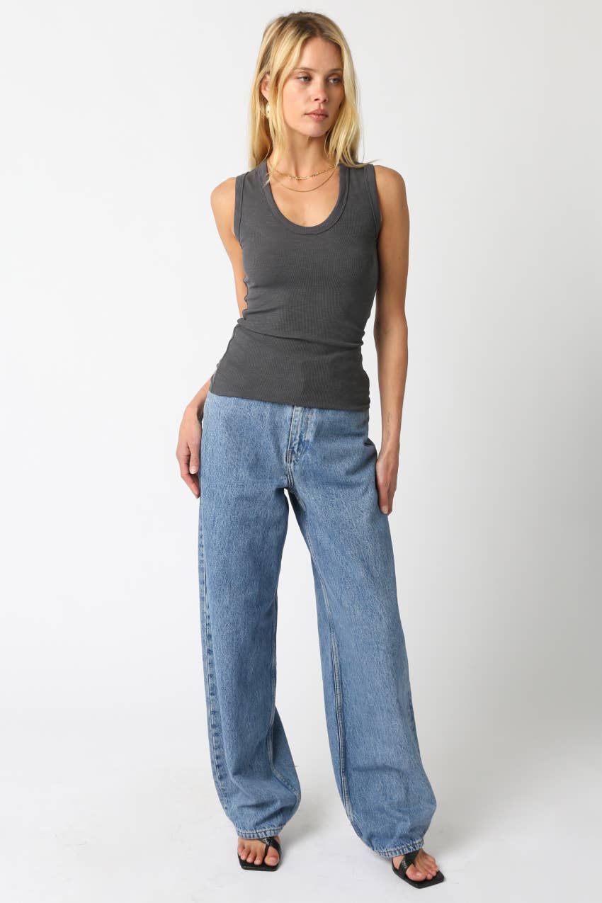 Ribbed Scoop Tank // charcoal